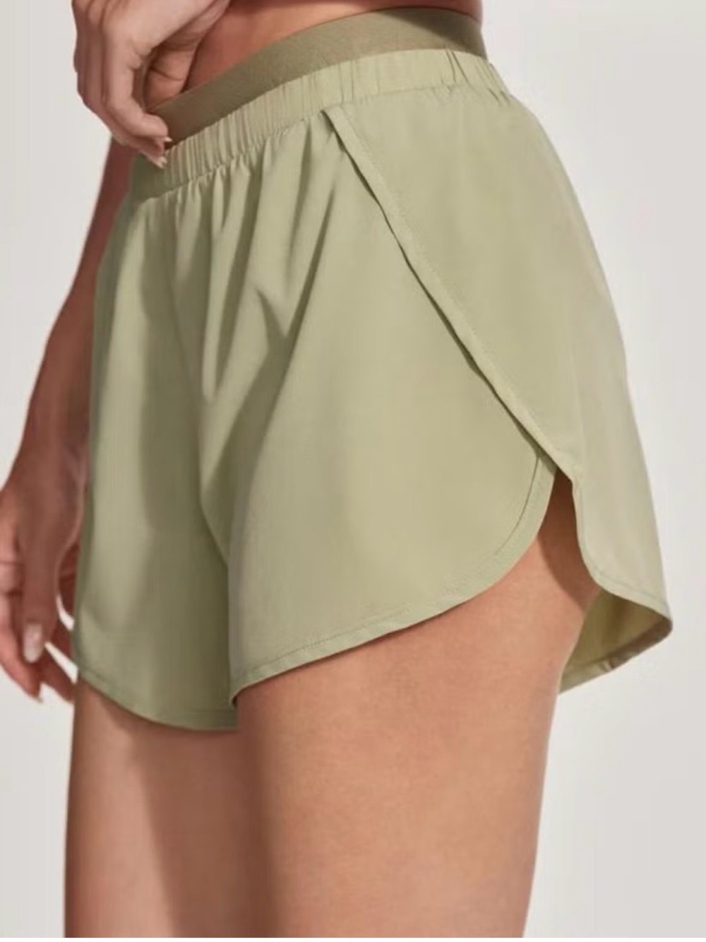 🏃‍♀️‎ Varley Rae Mid-Rise Running Shorts 4” XS Tea Green 🏃‍♀️